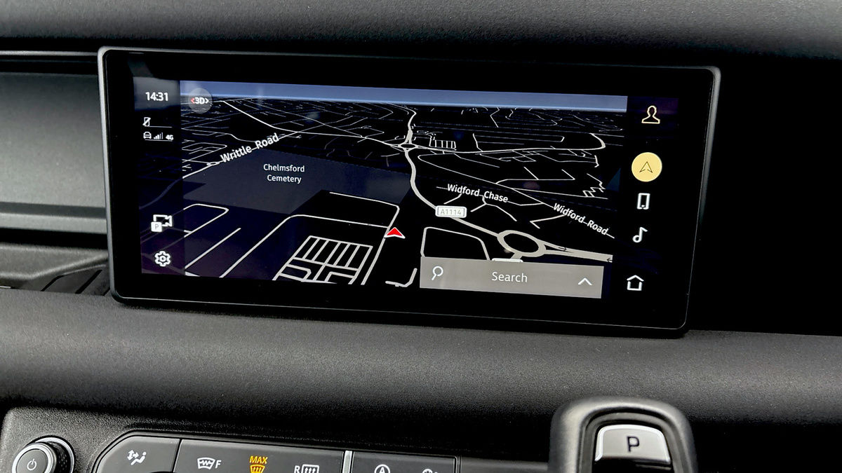 Land Rover Defender 110 Urban Image 33