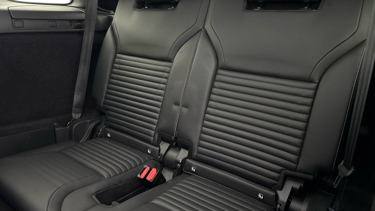 Land Rover Discovery Image 25