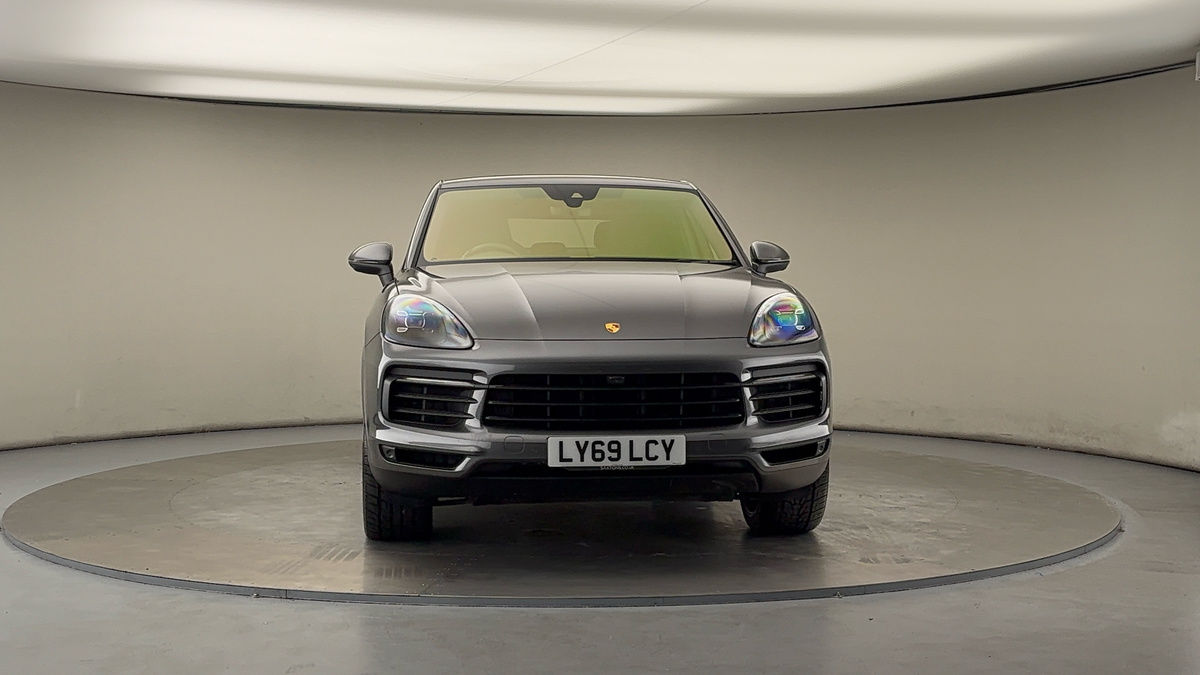 More views of Porsche Cayenne