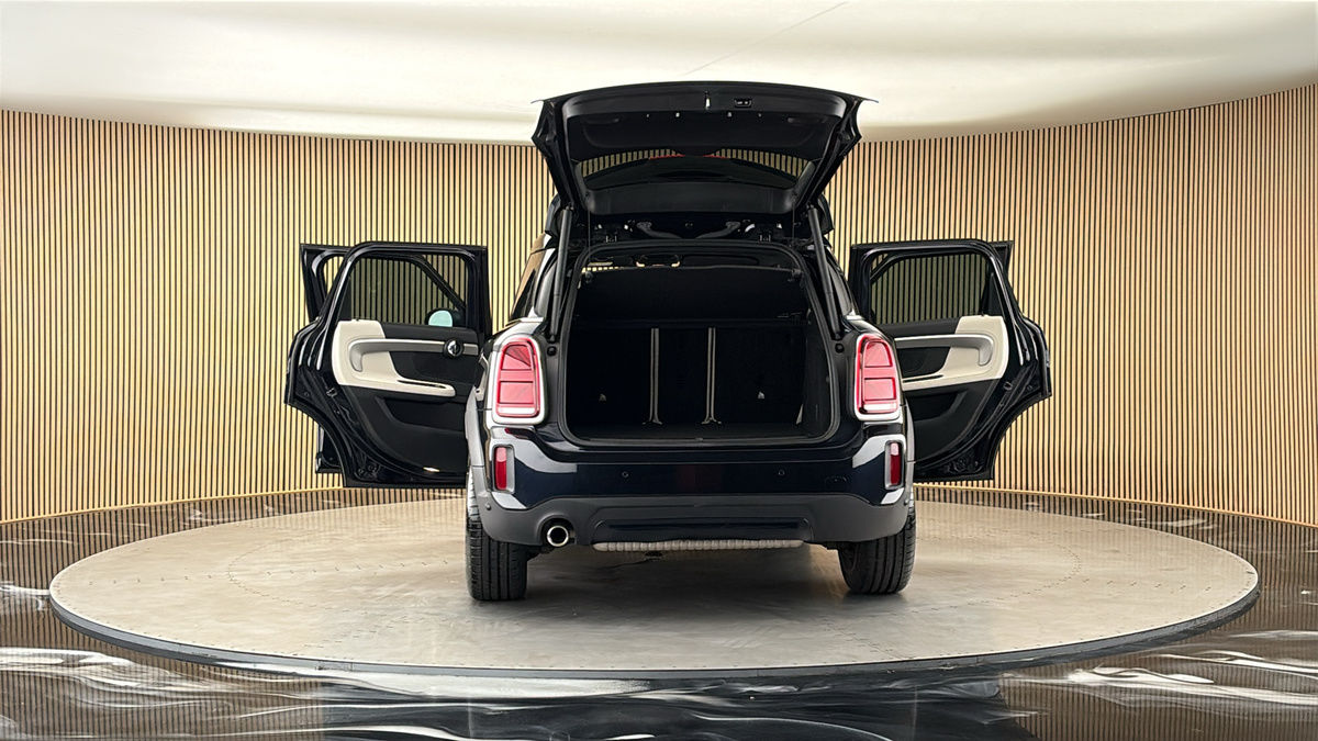 More views of MINI Countryman