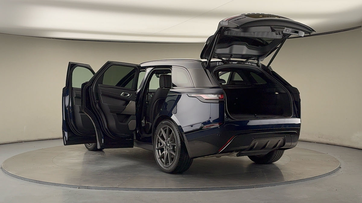 Land Rover Range Rover Velar Image 23