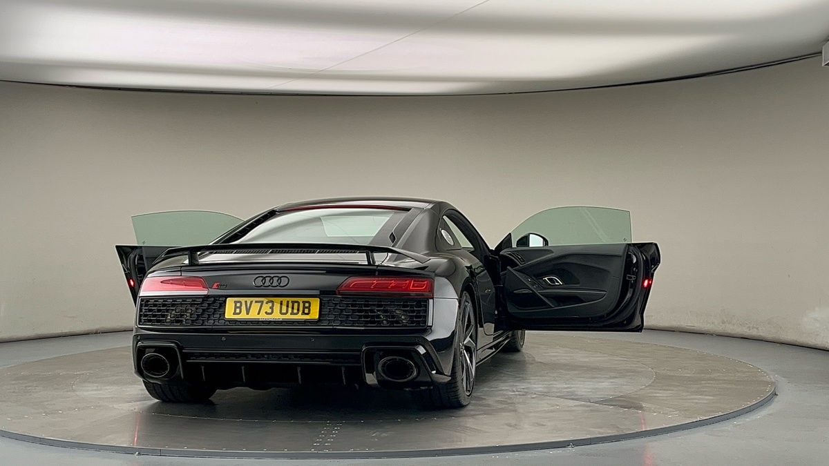More views of Audi R8