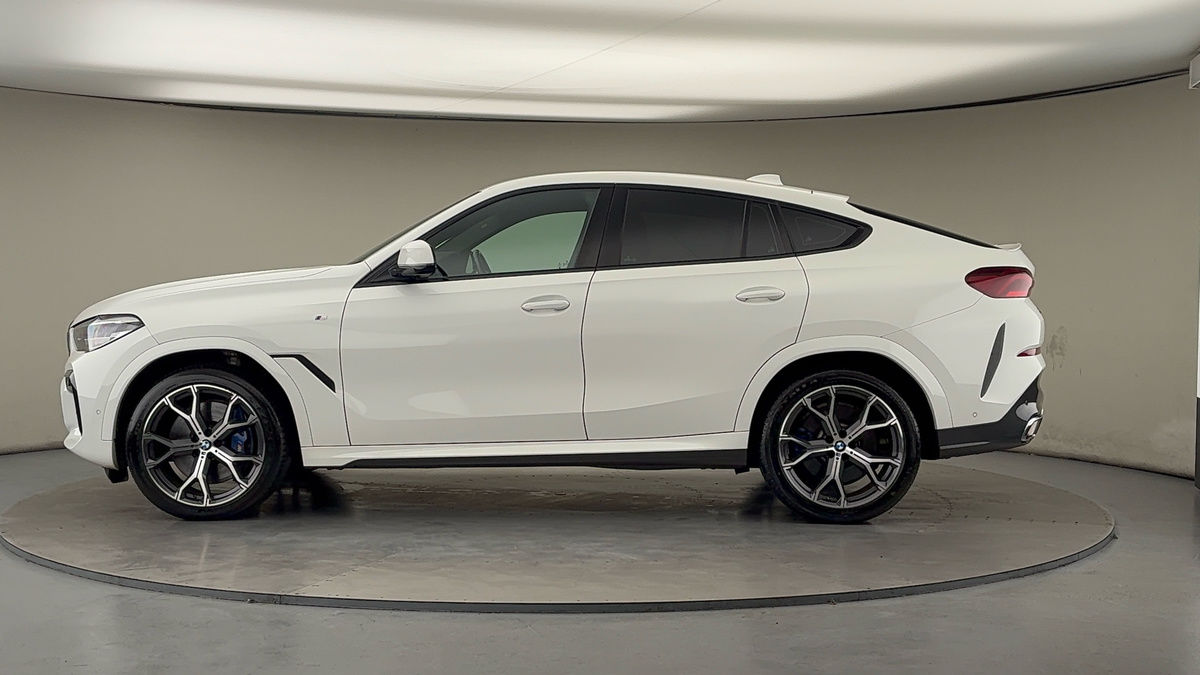 BMW X6 Image 15