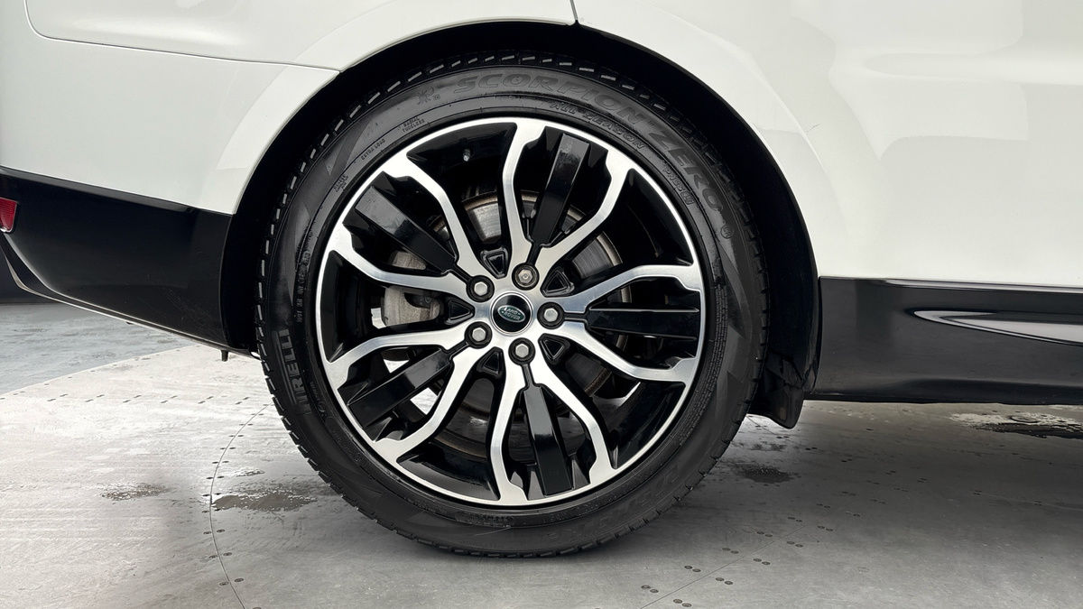 Land Rover Range Rover Sport Image 10