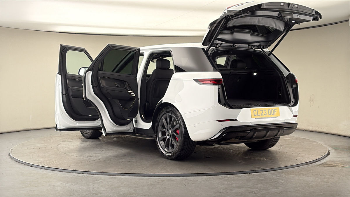 Land Rover Range Rover Sport Image 23