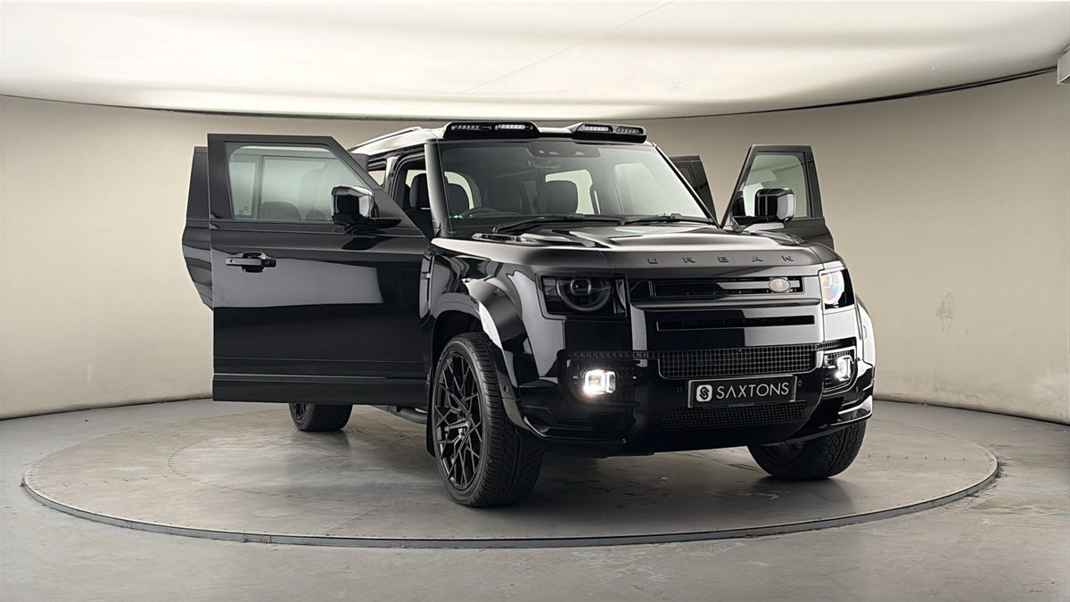 More views of Land Rover Defender 110