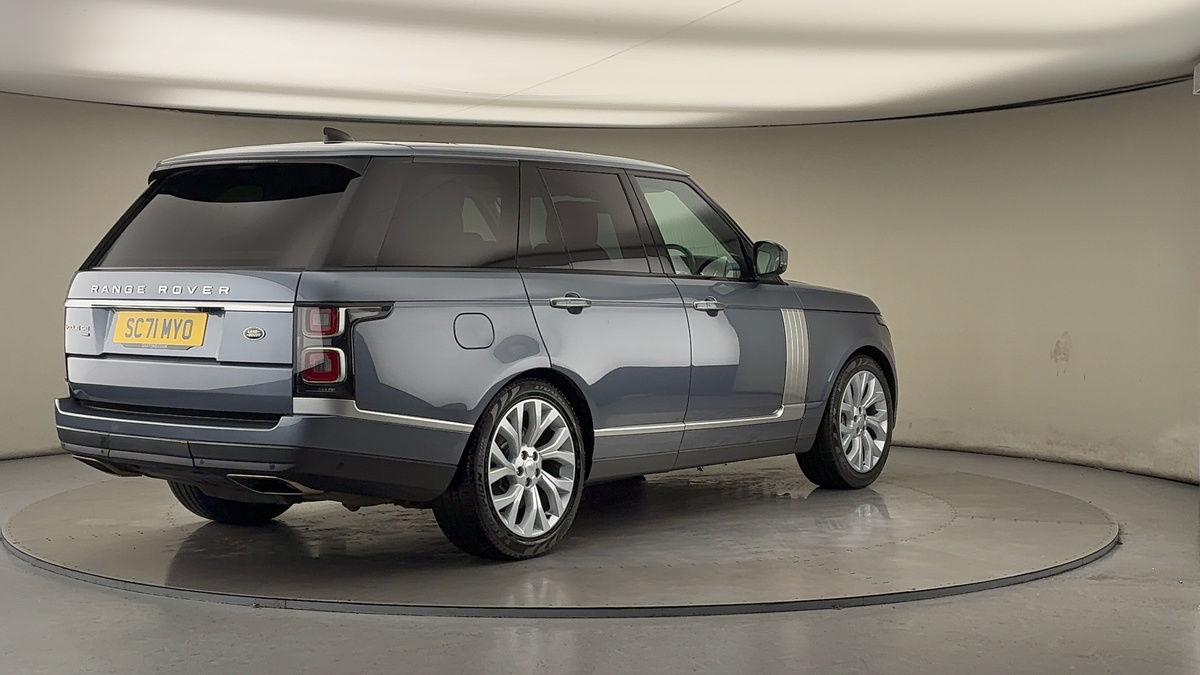 More views of Land Rover Range Rover