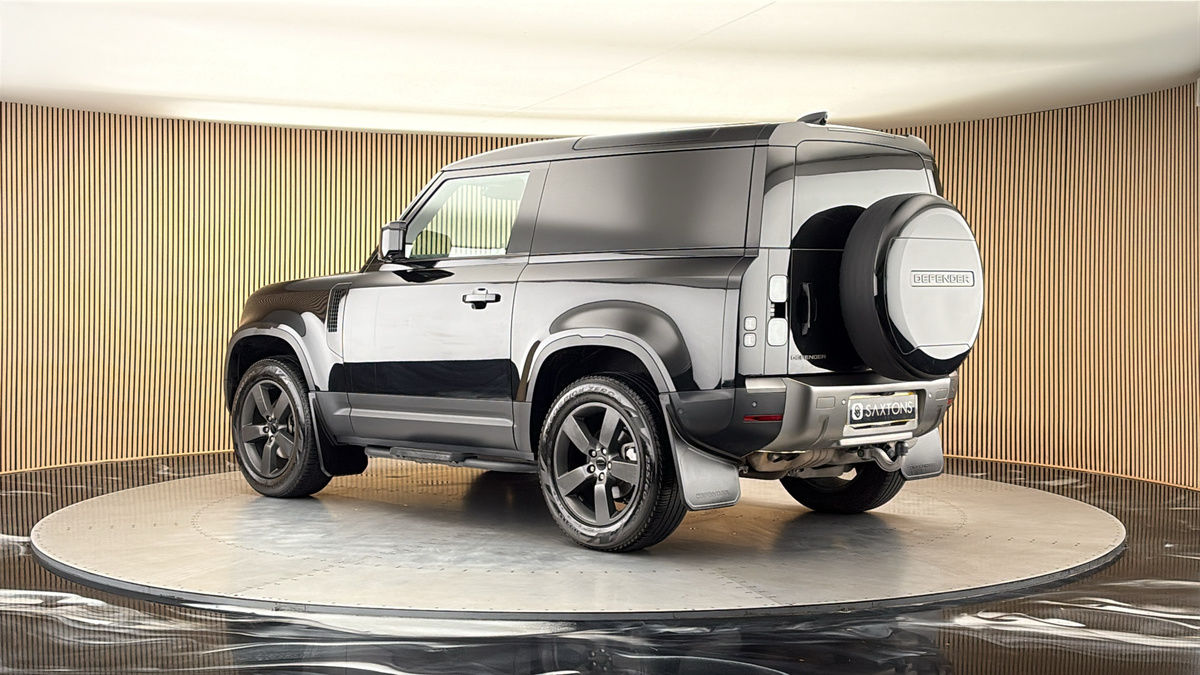 More views of Land Rover Defender 90