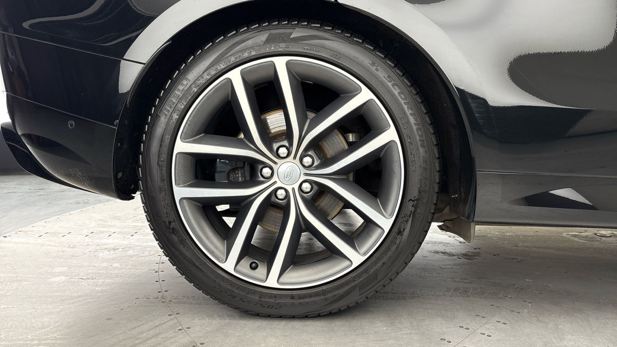 Land Rover Range Rover Sport Image 10