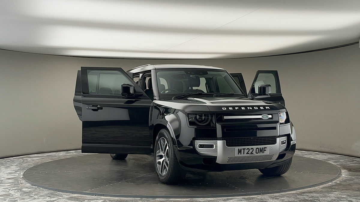 More views of Land Rover Defender 110