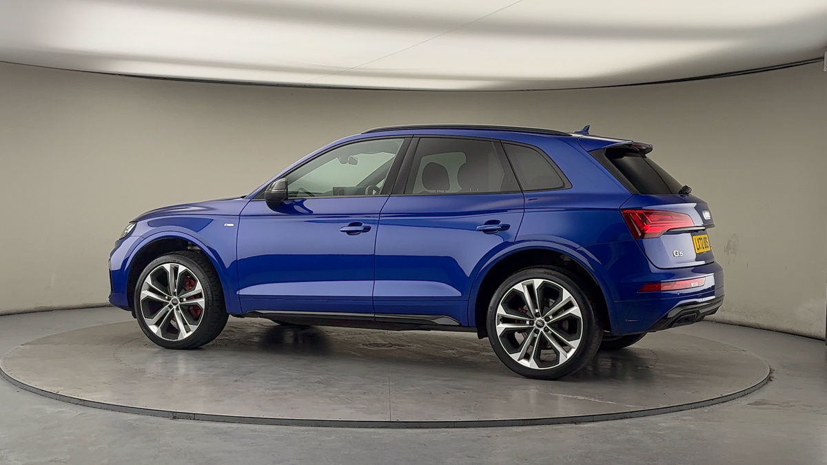 More views of Audi Q5