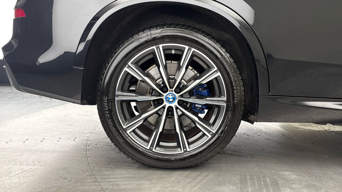 BMW X5 Image 10