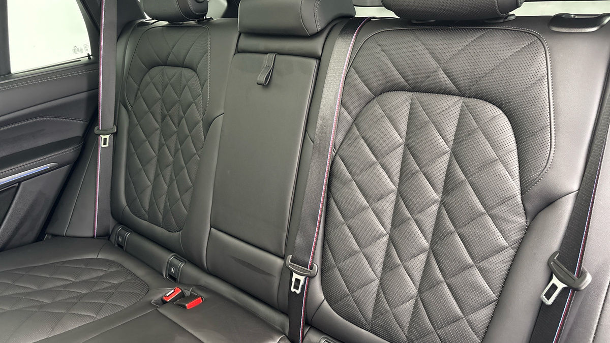 BMW X5 Image 8