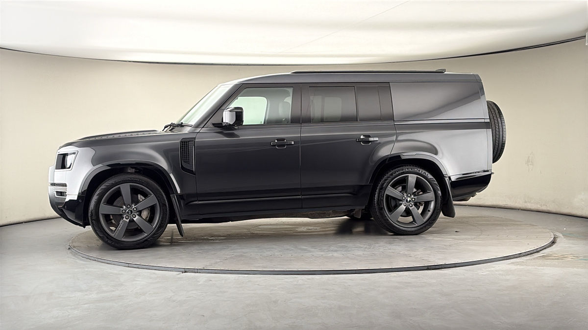 More views of Land Rover Defender 130