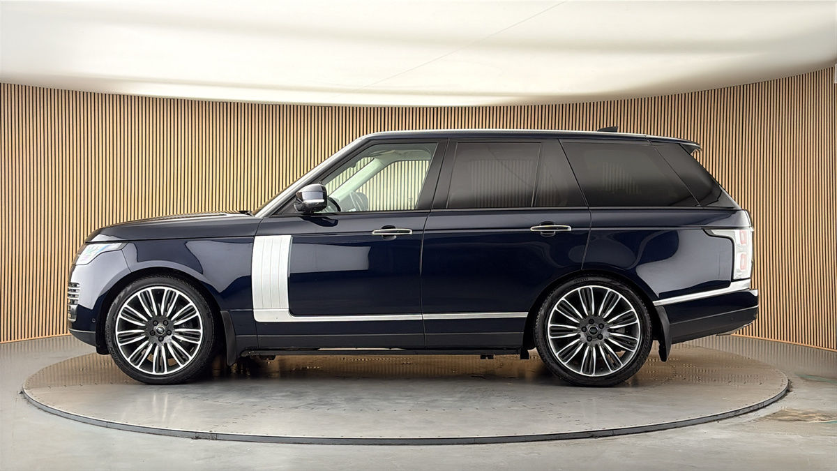 More views of Land Rover Range Rover