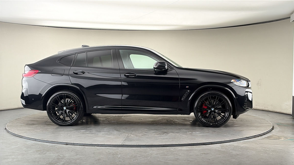 More views of BMW X4