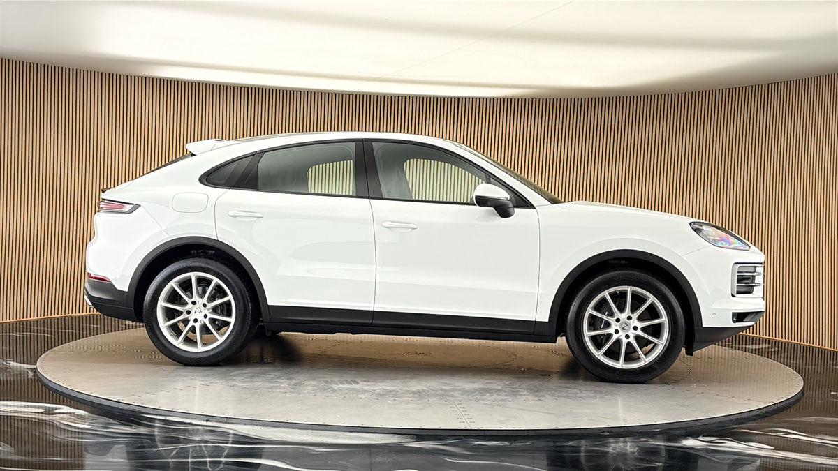 More views of Porsche Cayenne