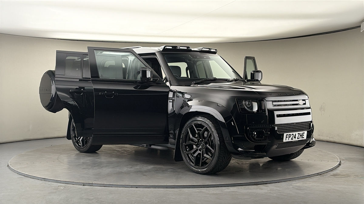 More views of Land Rover Defender 110