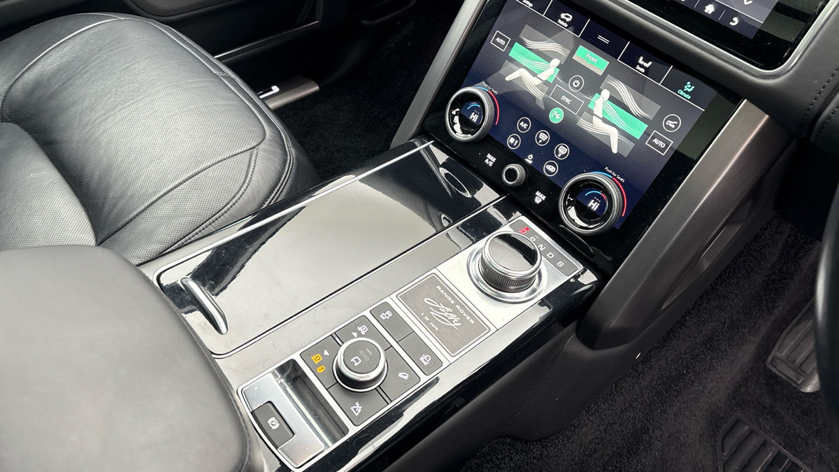 Land Rover Range Rover Image 18