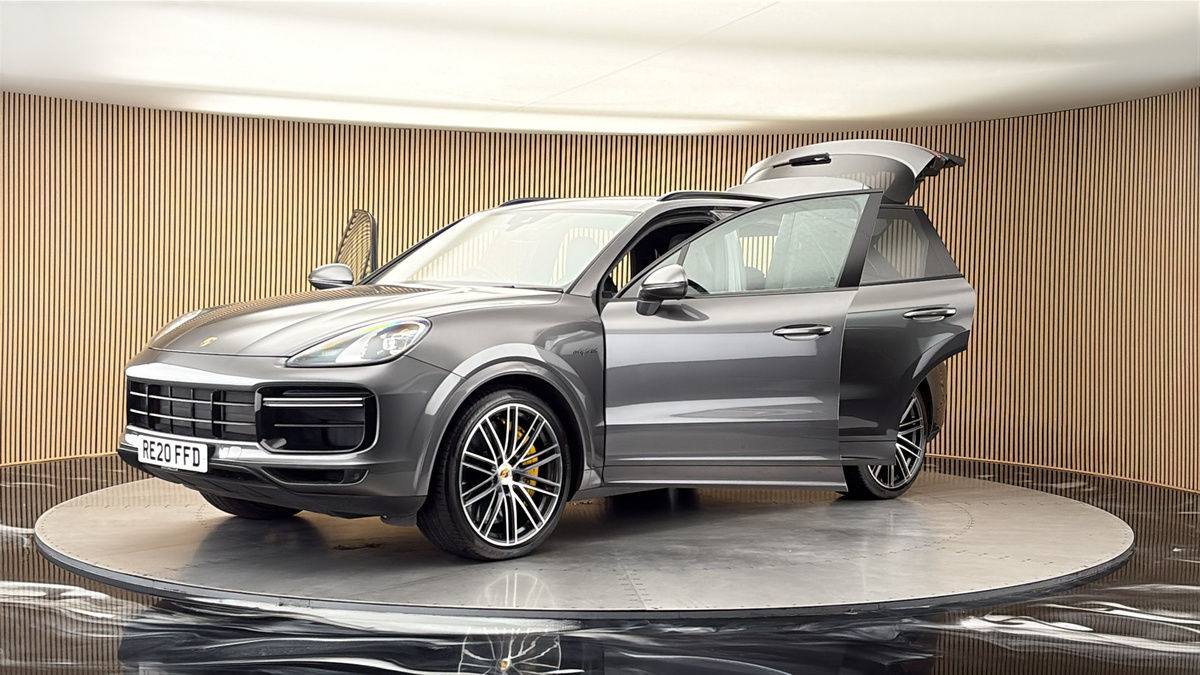 Porsche Cayenne Image 22