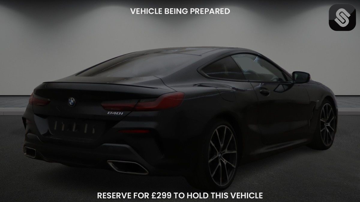 BMW 8 Series Image 4