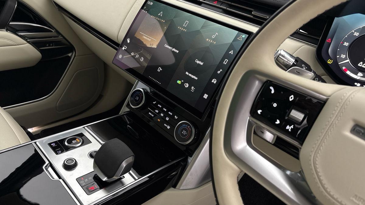 Land Rover Range Rover Image 18