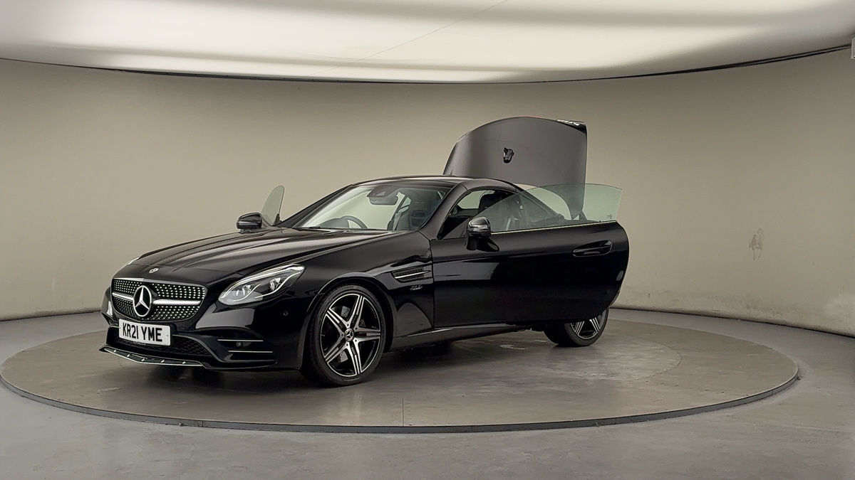 Mercedes-Benz SLC Image 22