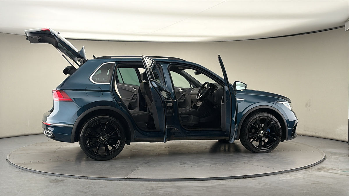 More views of Volkswagen Tiguan