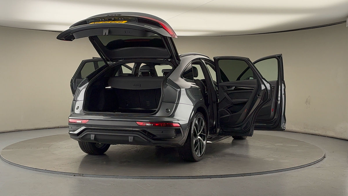 More views of Audi Q5