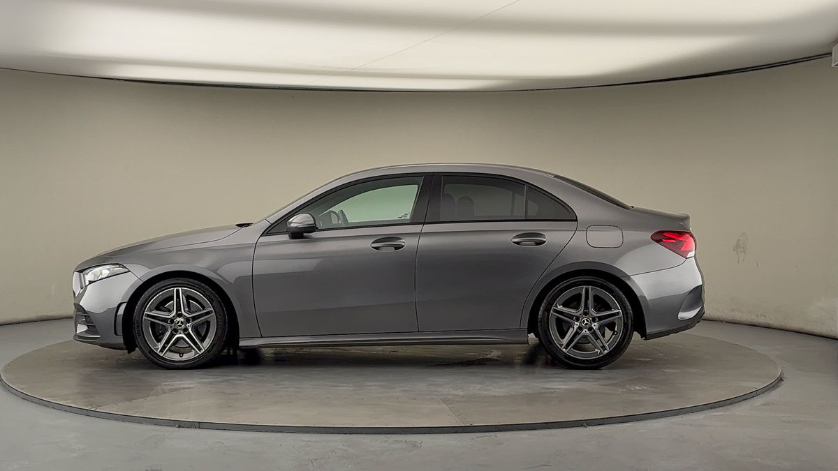 Mercedes-Benz A Class Image 15