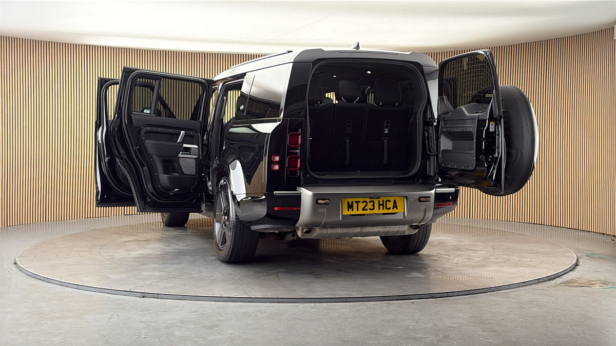More views of Land Rover Defender 130