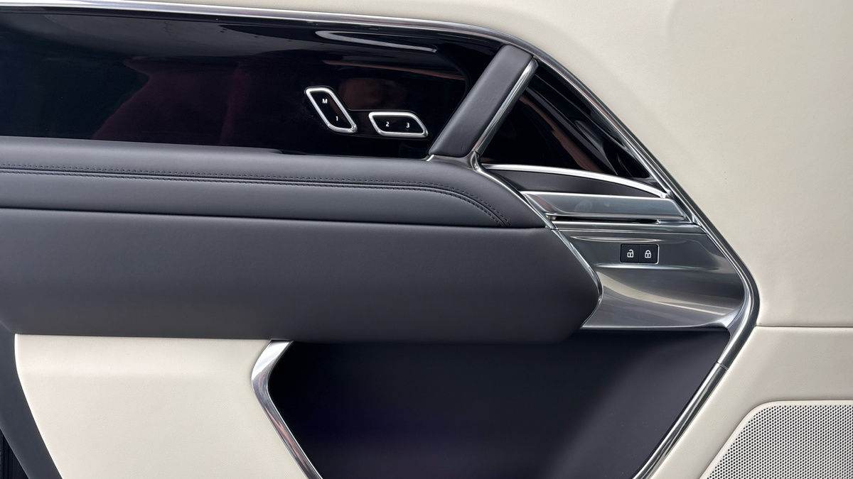 Land Rover Range Rover Image 19