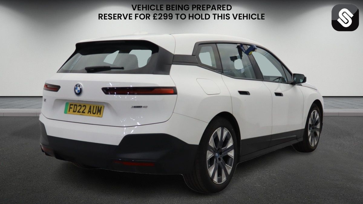 BMW iX Image 4