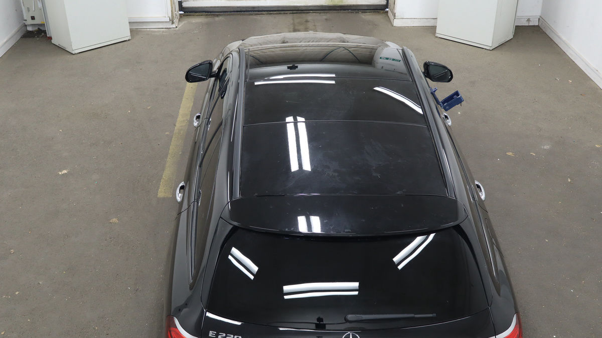 Mercedes-Benz E Class Image 8