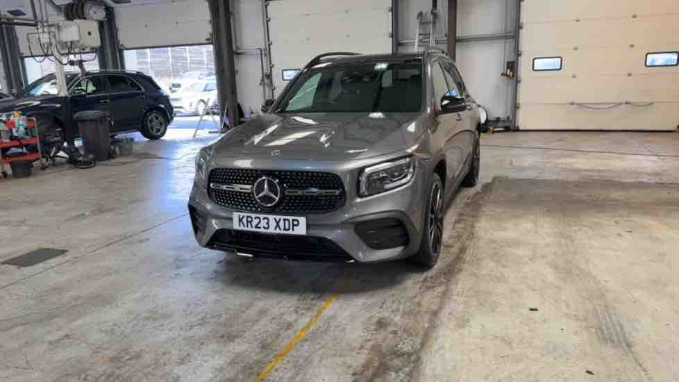 More views of Mercedes-Benz GLB