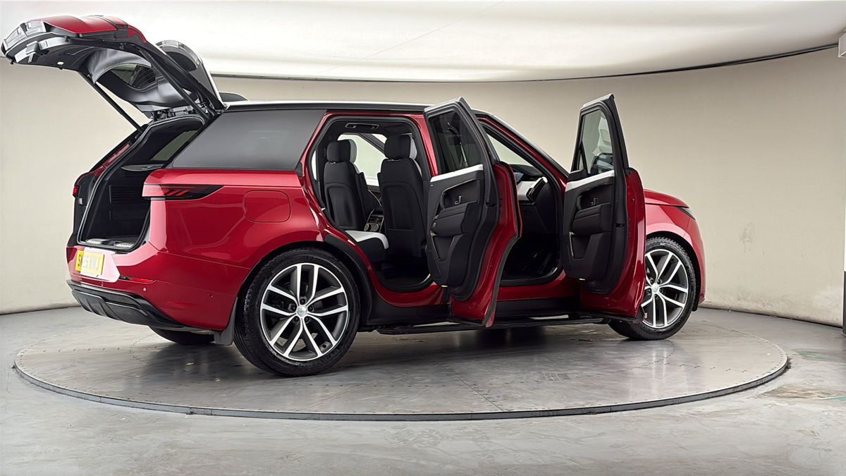 More views of Land Rover Range Rover Sport