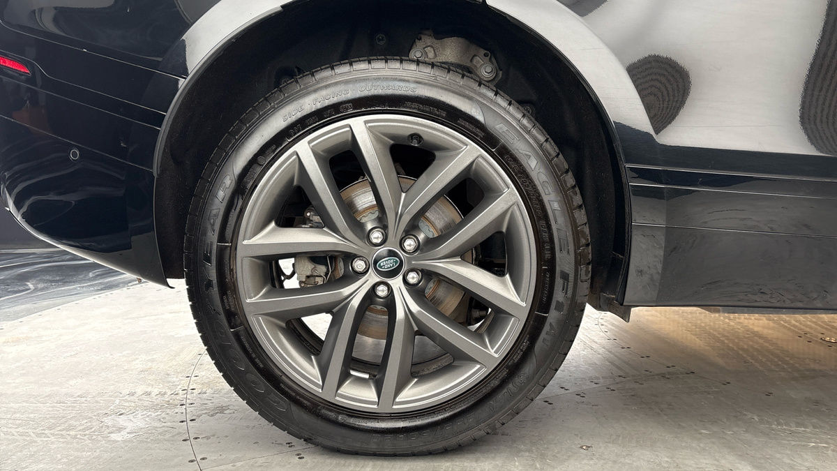 More views of Land Rover Range Rover Velar
