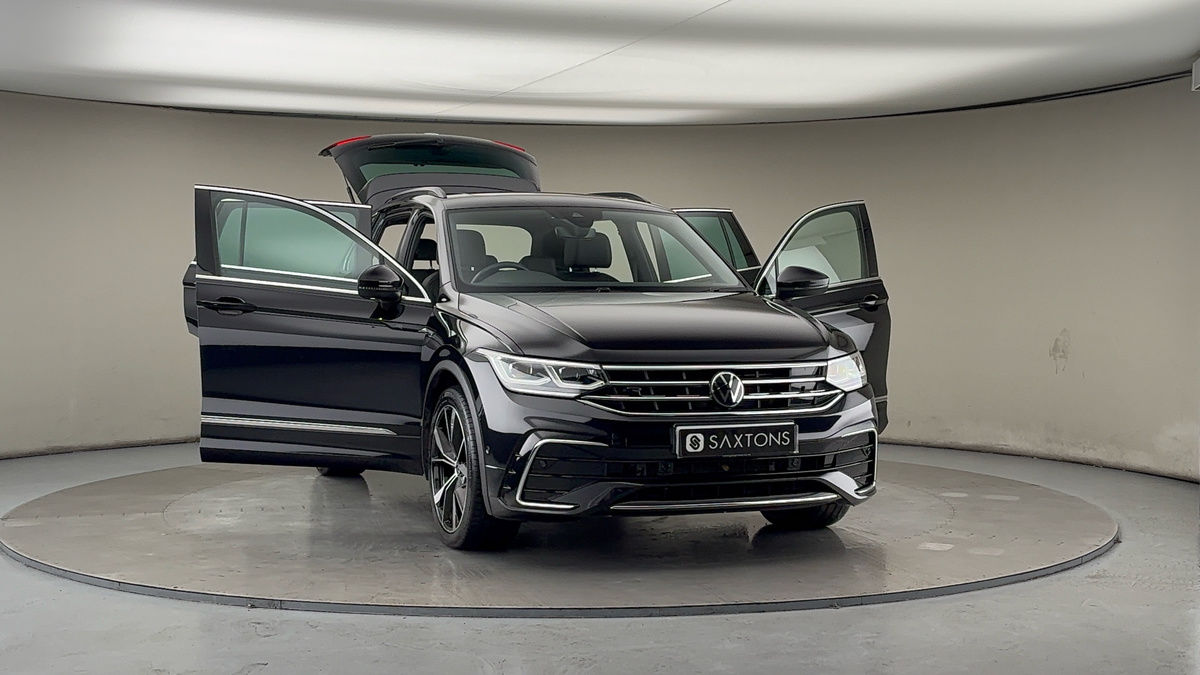 More views of Volkswagen Tiguan