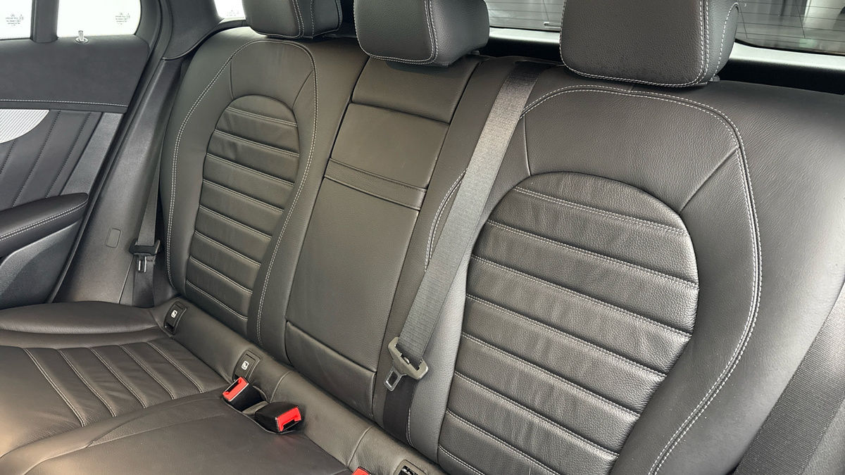 Mercedes-Benz EQC Image 9