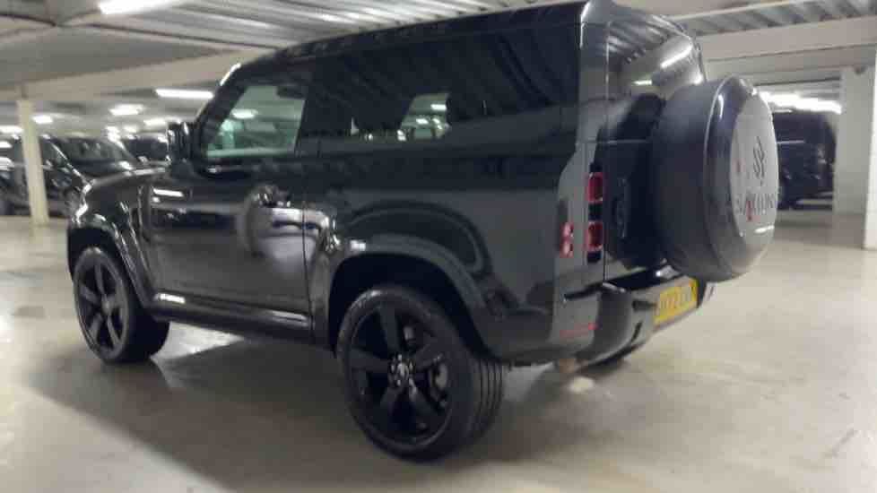 More views of Land Rover Defender 90