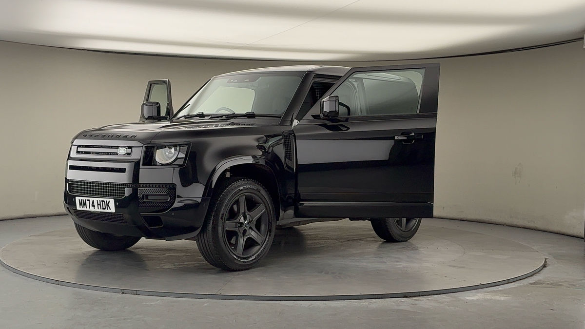 More views of Land Rover Defender 90