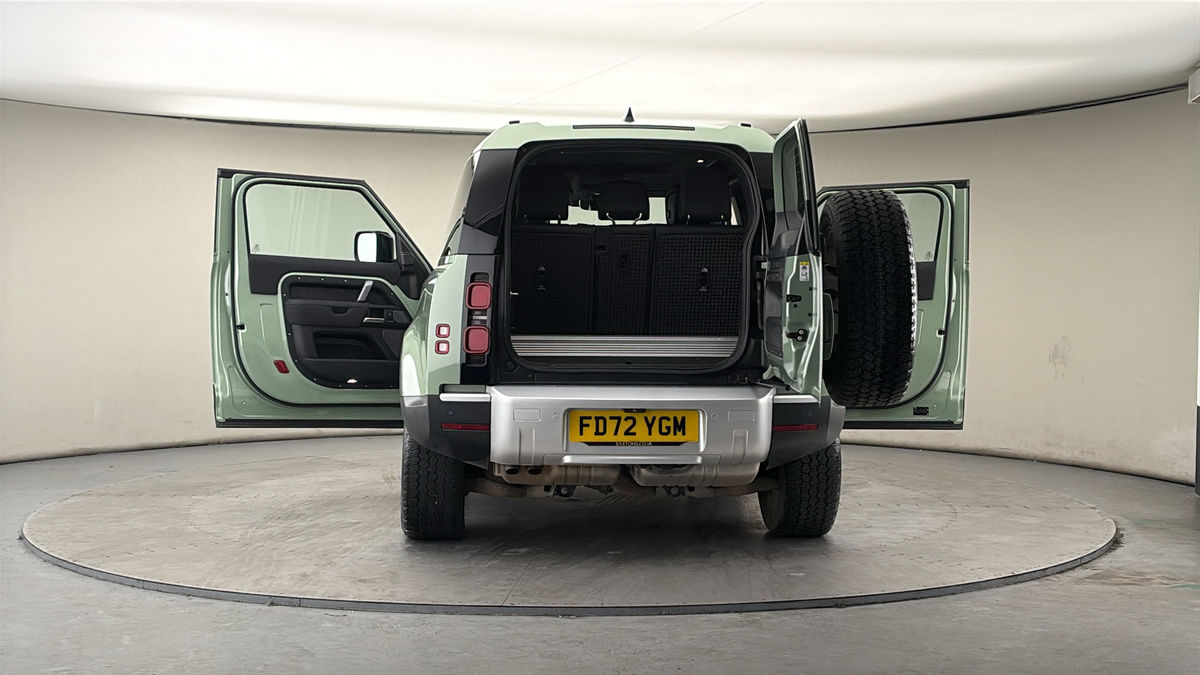 More views of Land Rover Defender 90