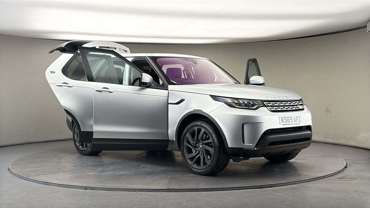 More views of Land Rover Discovery