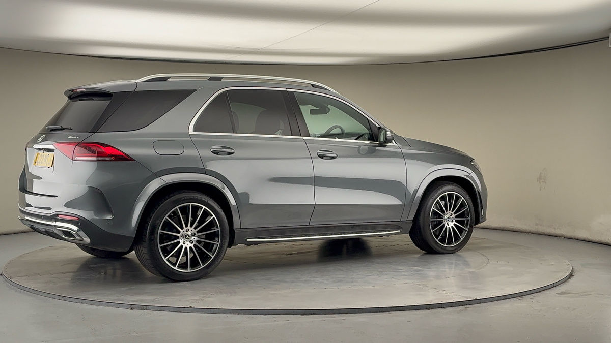 More views of Mercedes-Benz GLE