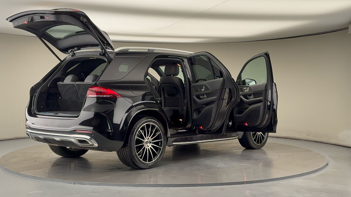 More views of Mercedes-Benz GLE