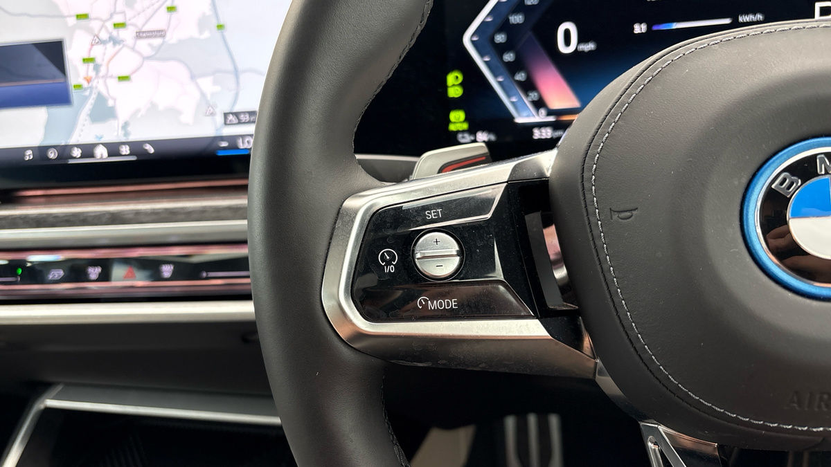 BMW i7 Image 13