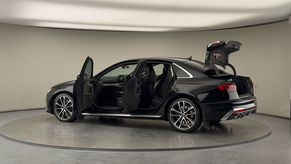 More views of Audi S4