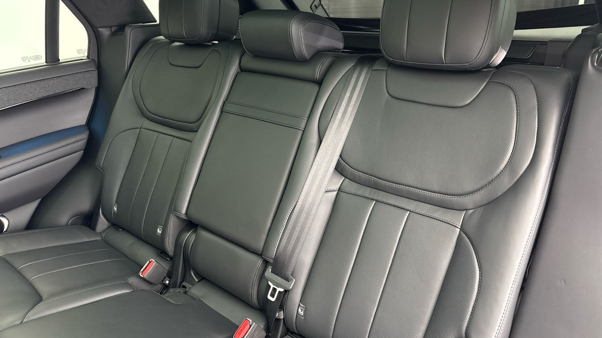 Land Rover Range Rover Sport Image 8