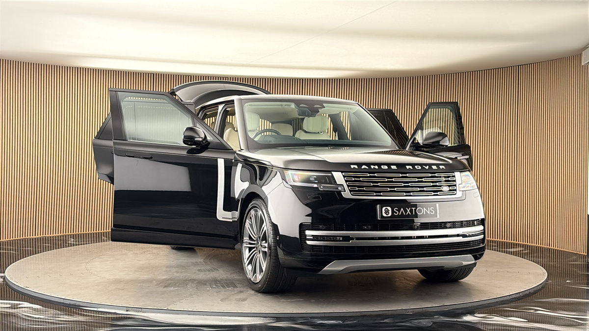 More views of Land Rover Range Rover