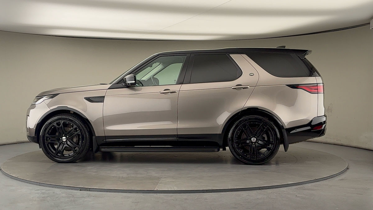 More views of Land Rover Discovery